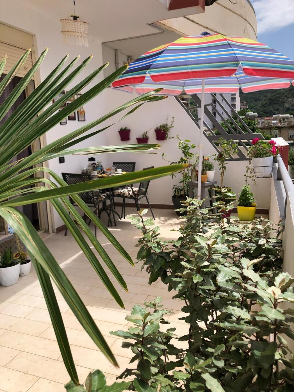 Studio Of Shpresa Vlore Exterior photo